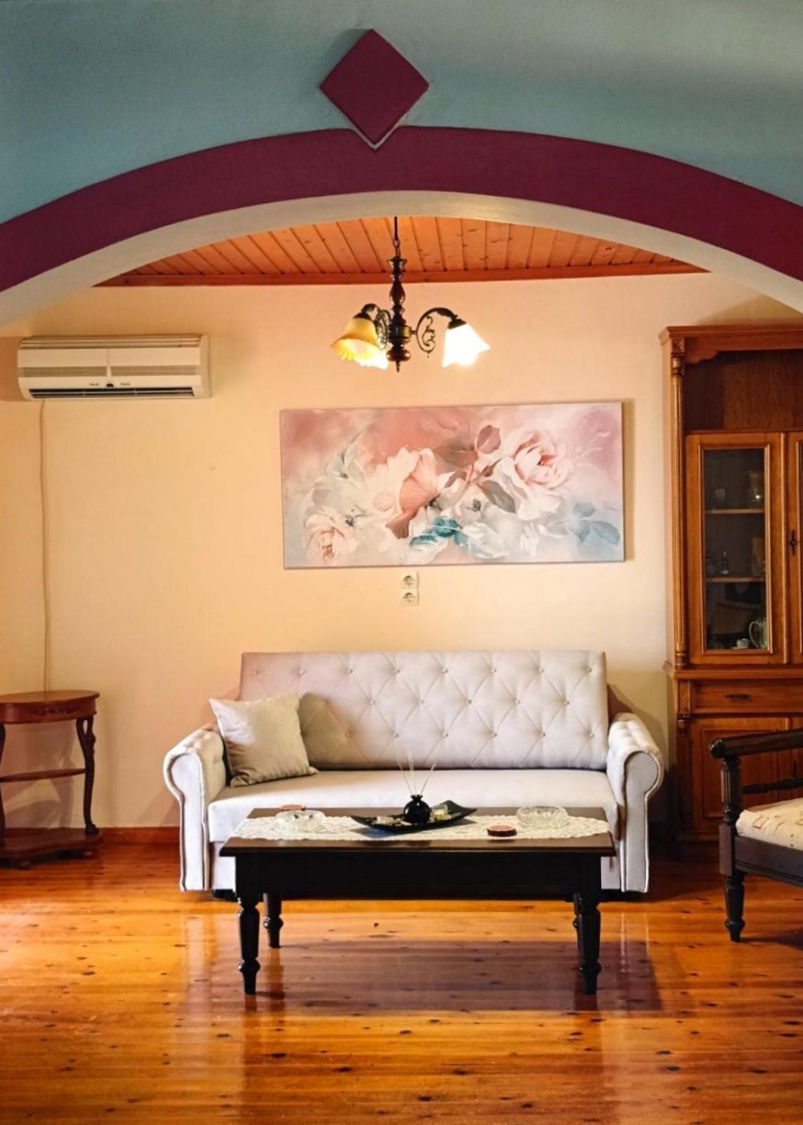 Marlene Holiday home Karavomylos